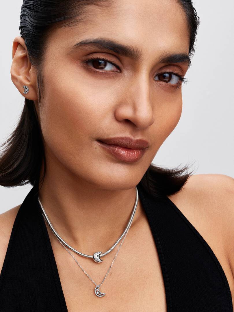 Orecchini a lobo Luna luminosa