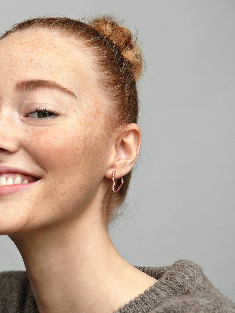 Orecchini Cerchi Cuori Asimmetrici