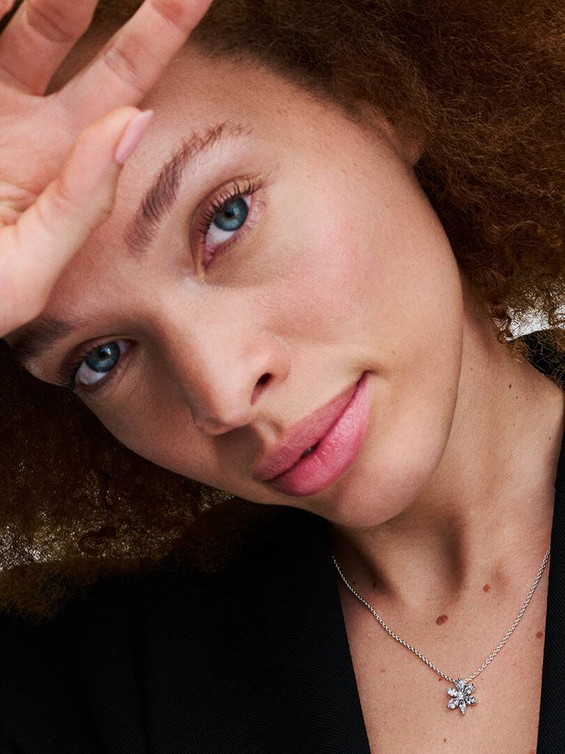 Collana Pendente Herbarium Fiore Luminoso